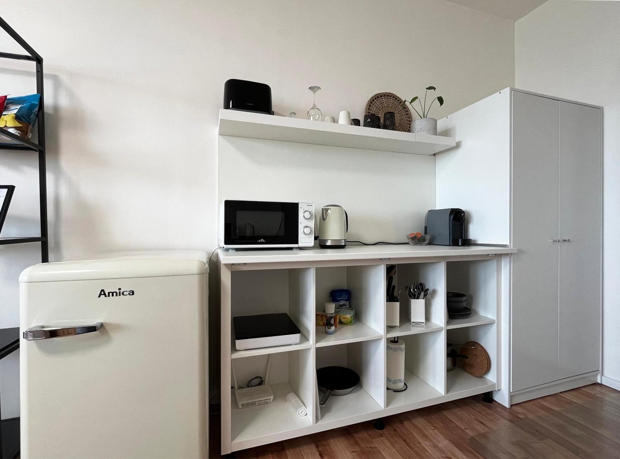 Air-Conditioned Studio, Close To City Centre & Tram Stop Pressburg Exterior foto