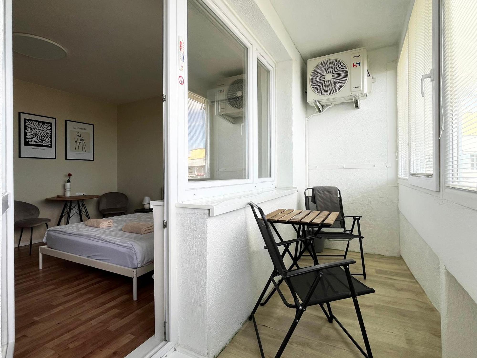 Air-Conditioned Studio, Close To City Centre & Tram Stop Pressburg Exterior foto